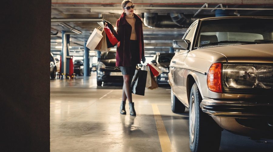 À Paris, bientôt des places de parking réservées aux femmes ?